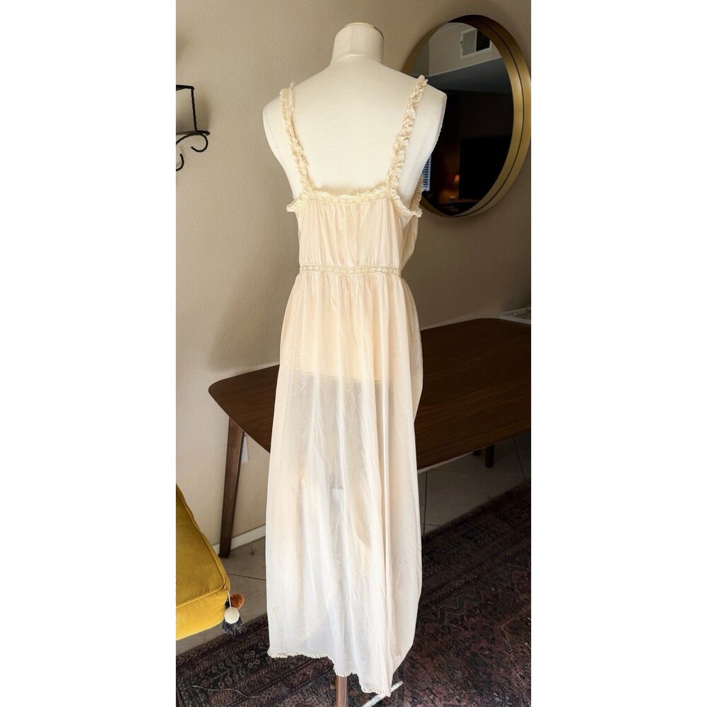 1940s Vanity Fair Bridal Nightgown Pink Lace Pintuck Lingerie Size 34 - Picture 6 of 11